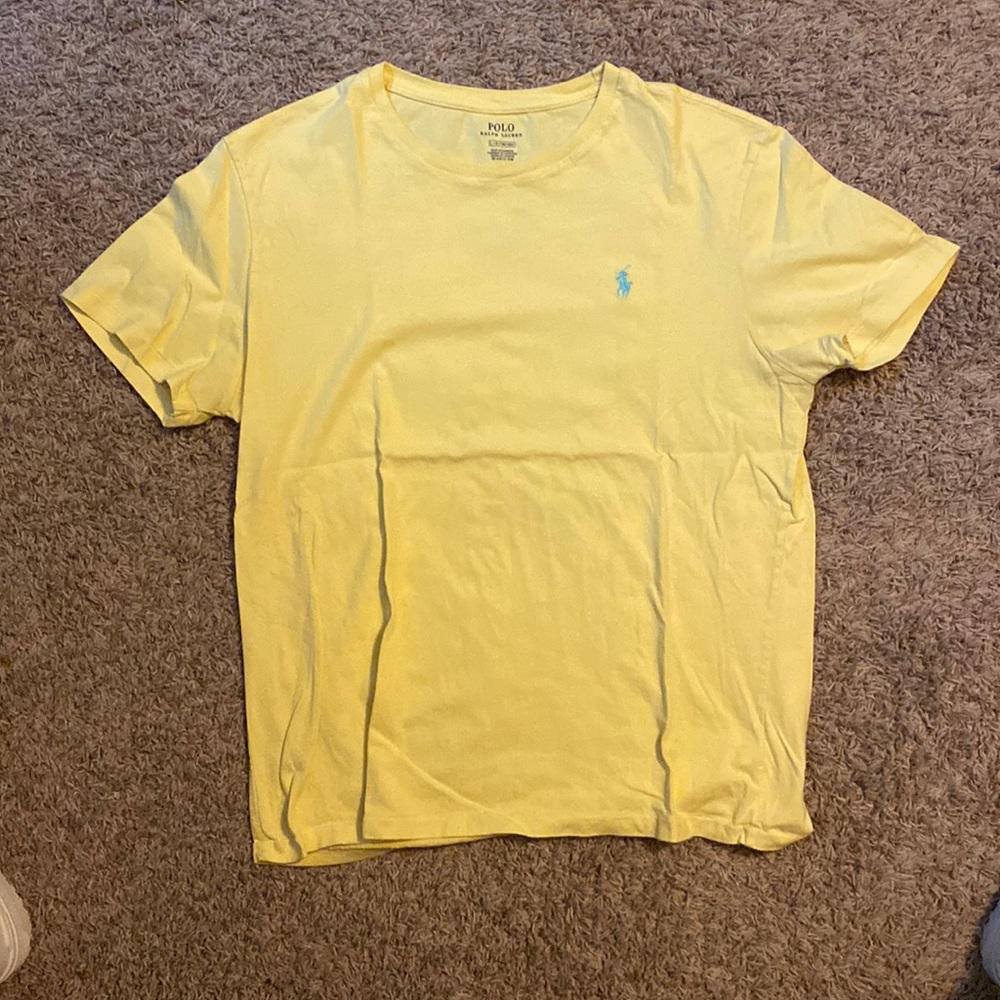 Ralph Lauren Yellow Tshirt. Size Large